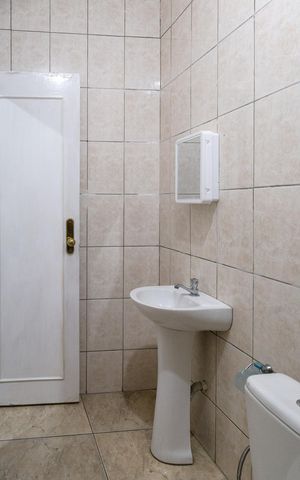 Casa para alugar com 80m², 2 quartos e 1 vagaBanheiro