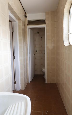 Apartamento para alugar com 130m², 3 quartos e 1 vagaÁrea de Serviço