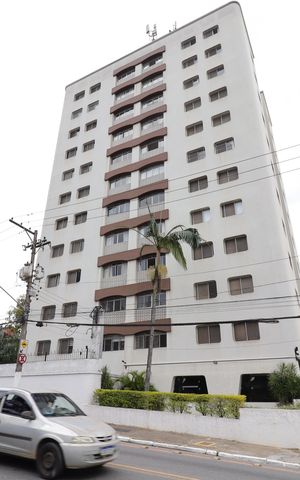 Apartamento para alugar com 130m², 3 quartos e 1 vagaFachado do condomínio