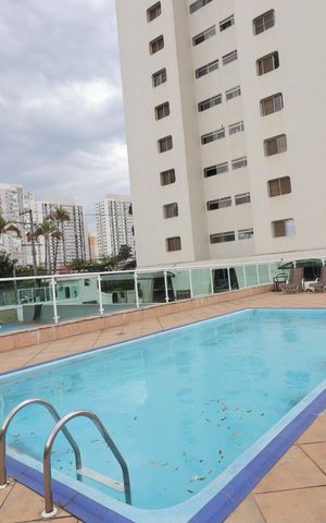 Apartamento para alugar com 130m², 3 quartos e 1 vagaÁrea comum - Piscina