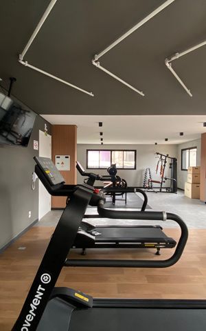 Studio para alugar com 39m², 2 quartos e 1 vaga Studio para alugar com 39m², 2 quartos e 1 vagaÁrea comum - Academia