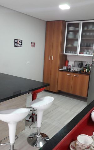 Casa para alugar com 293m², 4 quartos e 3 vagasCozinha