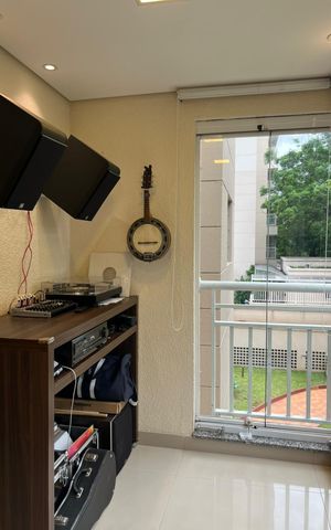 Apartamento à venda com 78m², 2 quartos e 1 vaga Apartamento à venda com 78m², 2 quartos e 1 vagaVaranda
