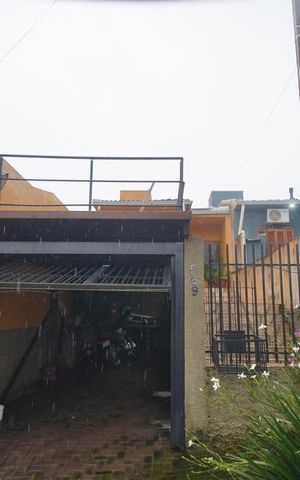 Casa para alugar com 52m², 2 quartos e 1 vagaFachada
