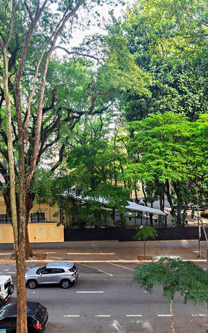 Apartamento para alugar com 190m², 3 quartos e 1 vaga Apartamento para alugar com 190m², 3 quartos e 1 vagaVista