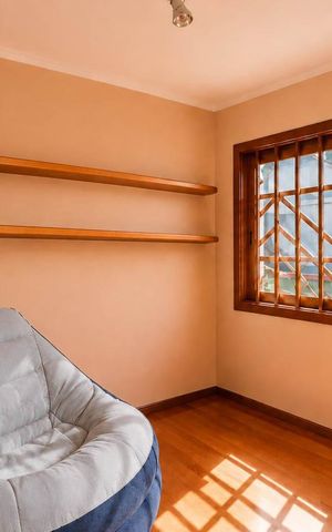 Casa para alugar com 361m², 5 quartos e 3 vagas Casa para alugar com 361m², 5 quartos e 3 vagasQuartos
