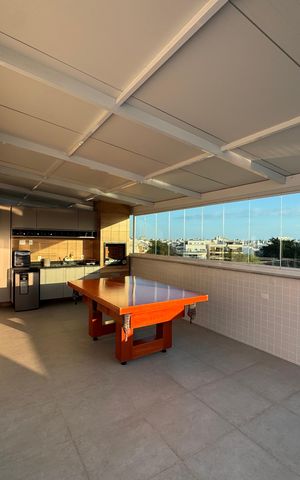 Apartamento à venda com 252m², 3 quartos e 4 vagas Apartamento à venda com 252m², 3 quartos e 4 vagasTerraço