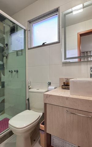 Apartamento à venda com 252m², 3 quartos e 4 vagas Apartamento à venda com 252m², 3 quartos e 4 vagasSuíte 1 - Banheiro