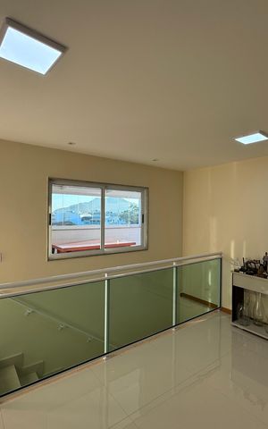 Apartamento à venda com 252m², 3 quartos e 4 vagas Apartamento à venda com 252m², 3 quartos e 4 vagasSuíte 1 - Banheiro
