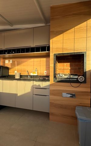 Apartamento à venda com 252m², 3 quartos e 4 vagas Apartamento à venda com 252m², 3 quartos e 4 vagasTerraço