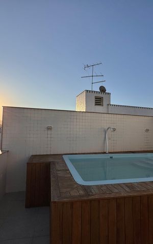 Apartamento à venda com 252m², 3 quartos e 4 vagas Apartamento à venda com 252m², 3 quartos e 4 vagasTerraço