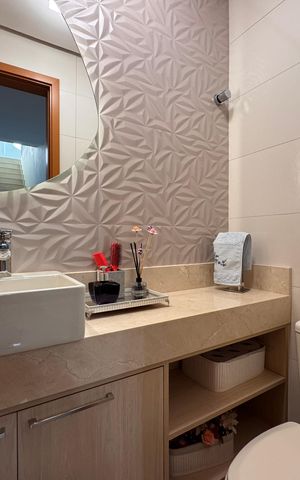 Apartamento à venda com 252m², 3 quartos e 4 vagas Apartamento à venda com 252m², 3 quartos e 4 vagasLavabo