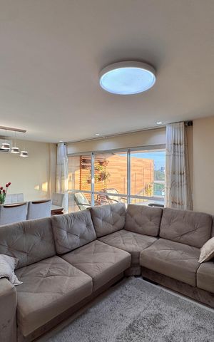 Apartamento à venda com 252m², 3 quartos e 4 vagas Apartamento à venda com 252m², 3 quartos e 4 vagasSala