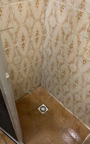 Apartamento para alugar com 60m², 2 quartos e 1 vaga Apartamento para alugar com 60m², 2 quartos e 1 vagaBanheiro social