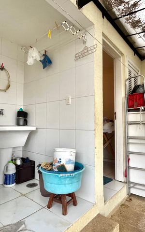 Casa à venda com 260m², 3 quartos e 2 vagas Casa à venda com 260m², 3 quartos e 2 vagasÁrea de Serviço