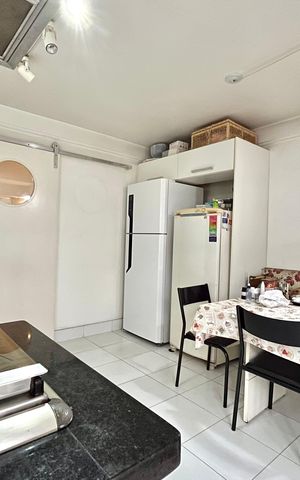 Casa à venda com 260m², 3 quartos e 2 vagas Casa à venda com 260m², 3 quartos e 2 vagasCozinha