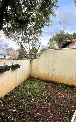 Casa à venda com 260m², 3 quartos e 2 vagas Casa à venda com 260m², 3 quartos e 2 vagasÁrea de Serviço