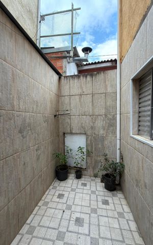 Casa à venda com 140m², 3 quartos e 2 vagasQuintal  Casa 3