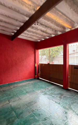 Casa à venda com 140m², 3 quartos e 2 vagasGaragem