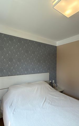 Apartamento à venda com 123m², 3 quartos e 2 vagas Apartamento à venda com 123m², 3 quartos e 2 vagasQuarto 1 - Suíte