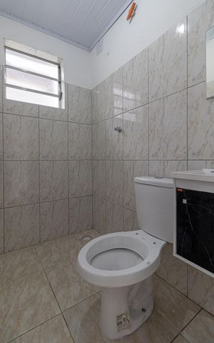 Casa para alugar com 55m², 2 quartos e 1 vaga Casa para alugar com 55m², 2 quartos e 1 vagaBanheiro