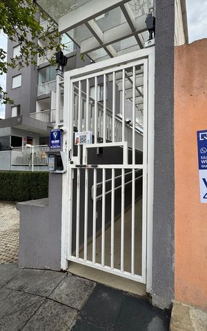 Apartamento à venda com 55m², 2 quartos e 1 vaga Apartamento à venda com 55m², 2 quartos e 1 vagaFachada com PLACA GRANDE