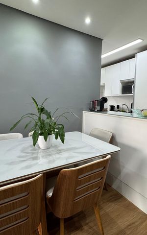 Apartamento à venda com 55m², 2 quartos e 1 vaga Apartamento à venda com 55m², 2 quartos e 1 vagaSala