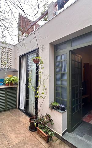 Casa à venda com 110m², 2 quartos e 2 vagas Casa à venda com 110m², 2 quartos e 2 vagasQuintal