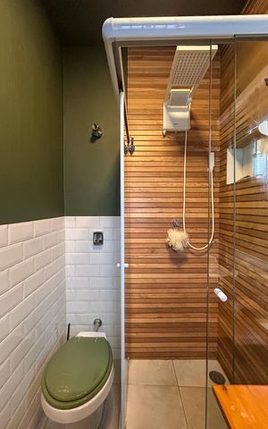 Casa à venda com 110m², 2 quartos e 2 vagas Casa à venda com 110m², 2 quartos e 2 vagasBanheiro da Suíte