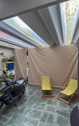 Casa à venda com 110m², 2 quartos e 2 vagas Casa à venda com 110m², 2 quartos e 2 vagasGaragem