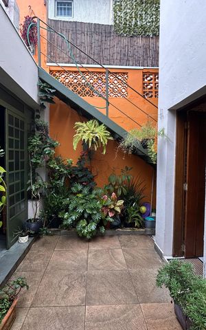 Casa à venda com 110m², 2 quartos e 2 vagas Casa à venda com 110m², 2 quartos e 2 vagasQuintal