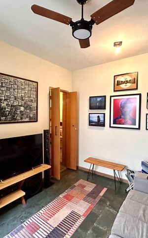 Casa à venda com 110m², 2 quartos e 2 vagas Casa à venda com 110m², 2 quartos e 2 vagasSala de tv