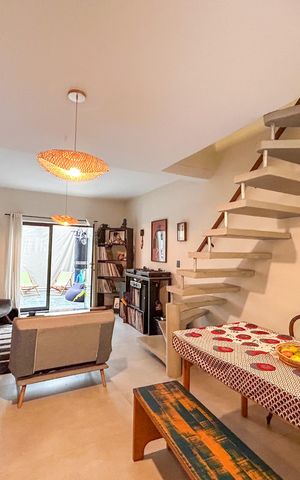 Casa à venda com 110m², 2 quartos e 2 vagas Casa à venda com 110m², 2 quartos e 2 vagasSal de estar - jantar