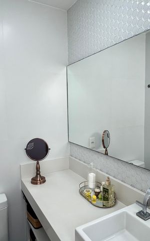 Apartamento à venda com 82m², 3 quartos e 2 vagas Apartamento à venda com 82m², 3 quartos e 2 vagasBanheiro da Suíte