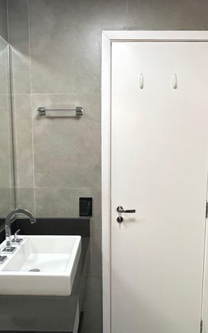 Apartamento à venda com 82m², 3 quartos e 2 vagas Apartamento à venda com 82m², 3 quartos e 2 vagasBanheiro 1