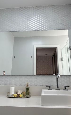 Apartamento à venda com 82m², 3 quartos e 2 vagas Apartamento à venda com 82m², 3 quartos e 2 vagasBanheiro da Suíte