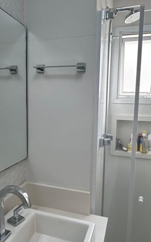 Apartamento à venda com 82m², 3 quartos e 2 vagas Apartamento à venda com 82m², 3 quartos e 2 vagasBanheiro da Suíte