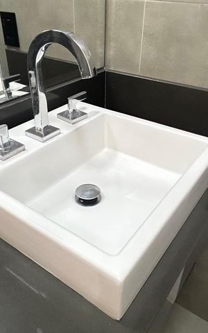 Apartamento à venda com 82m², 3 quartos e 2 vagas Apartamento à venda com 82m², 3 quartos e 2 vagasBanheiro 1