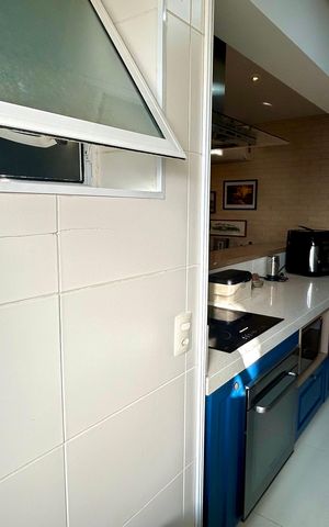 Apartamento à venda com 82m², 3 quartos e 2 vagas Apartamento à venda com 82m², 3 quartos e 2 vagasÁrea de Serviço