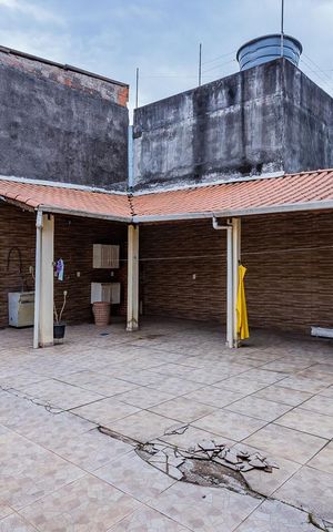 Casa para alugar com 250m², 3 quartos e 4 vagasÁrea de serviço e quintal
