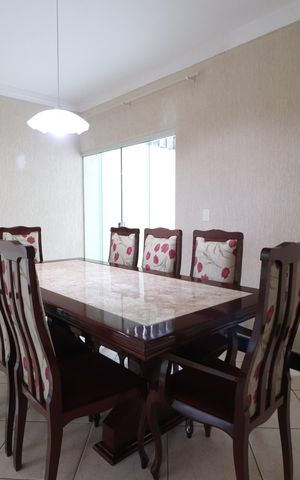 Casa para alugar com 330m², 4 quartos e 2 vagasSala de Jantar