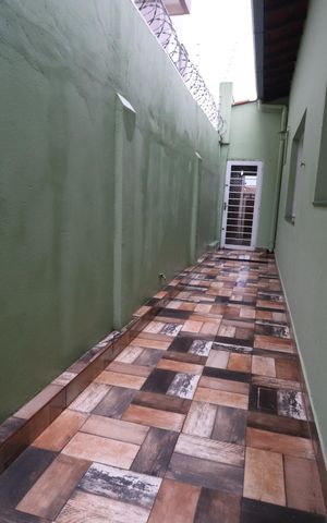 Casa para alugar com 330m², 4 quartos e 2 vagasÁrea de Serviço