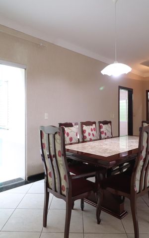 Casa para alugar com 330m², 4 quartos e 2 vagasSala de Jantar
