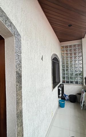 Casa à venda com 178m², 3 quartos e 1 vagaVaranda