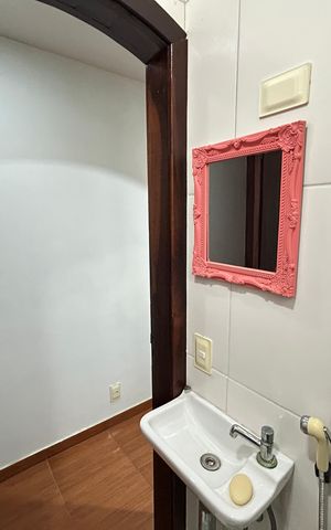Casa à venda com 178m², 3 quartos e 1 vagaBanheiro 2
