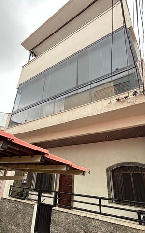 Casa à venda com 178m², 3 quartos e 1 vagaFachada
