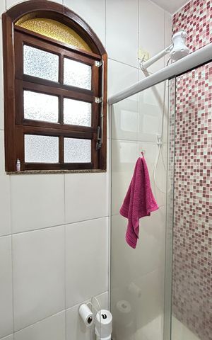 Casa à venda com 178m², 3 quartos e 1 vagaBanheiro 2