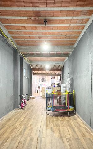 Casa para alugar com 60m², 1 quarto e 1 vaga Casa para alugar com 60m², 1 quarto e 1 vagaGaragem