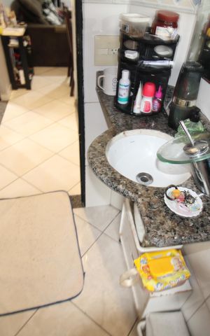 Apartamento à venda com 48m², 2 quartos e 1 vagaBanheiro 