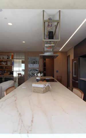 Apartamento à venda com 121m², 2 quartos e 2 vagasCozinha